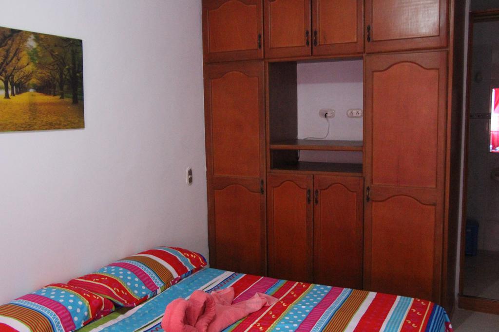 Habitaciones En เมเดยิน ภายนอก รูปภาพ