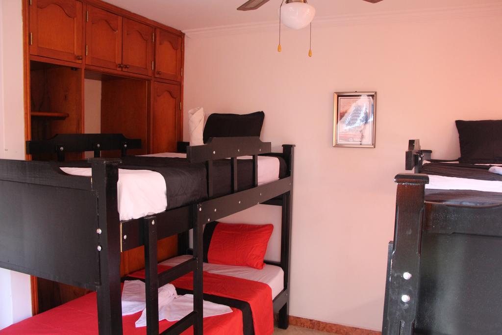 Habitaciones En เมเดยิน ภายนอก รูปภาพ