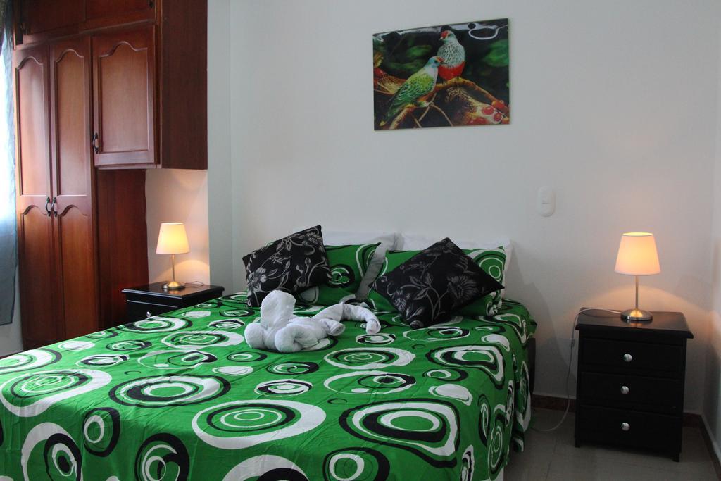 Habitaciones En เมเดยิน ภายนอก รูปภาพ