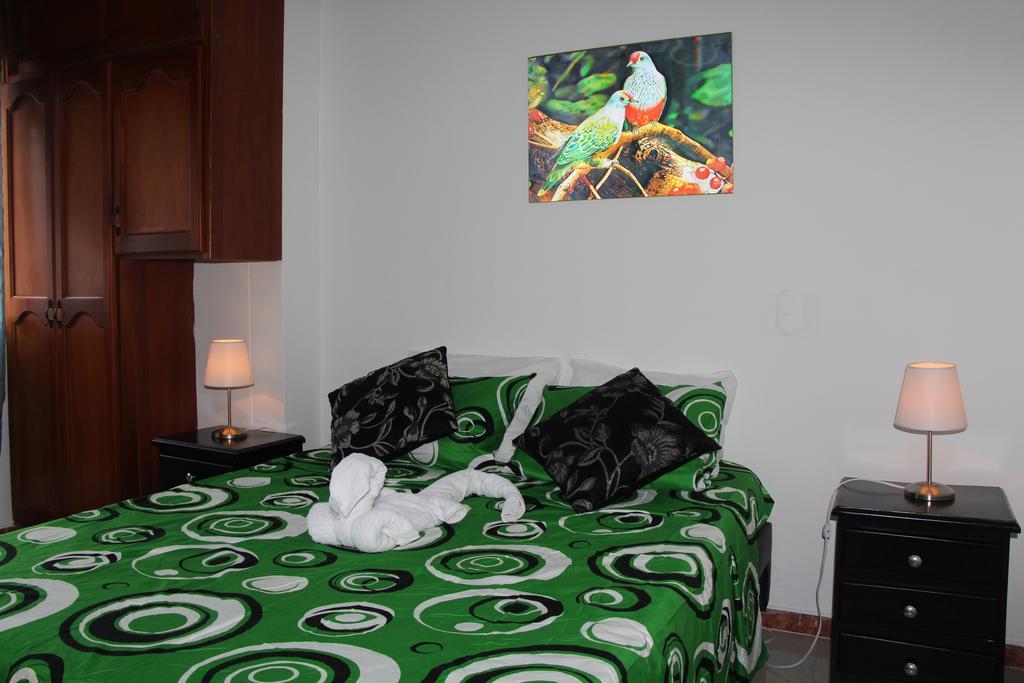 Habitaciones En เมเดยิน ภายนอก รูปภาพ
