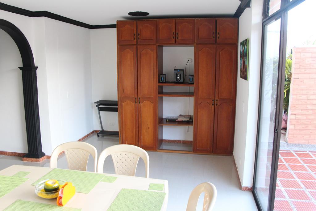 Habitaciones En เมเดยิน ภายนอก รูปภาพ